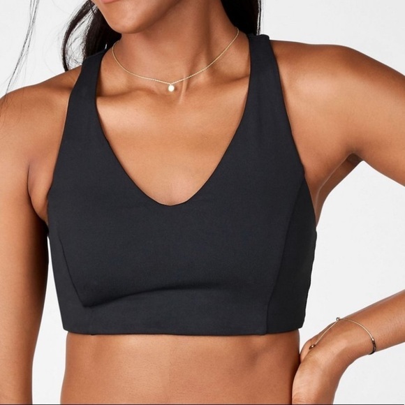 Fabletics black strappy back sports bra - Picture 3 of 6